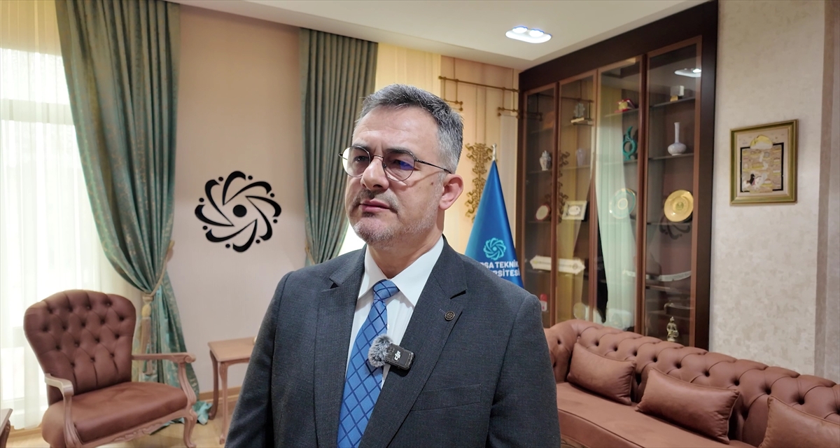 BTÜ'de üniversite adayları tercih öncesi bölümleri deneyimliyor