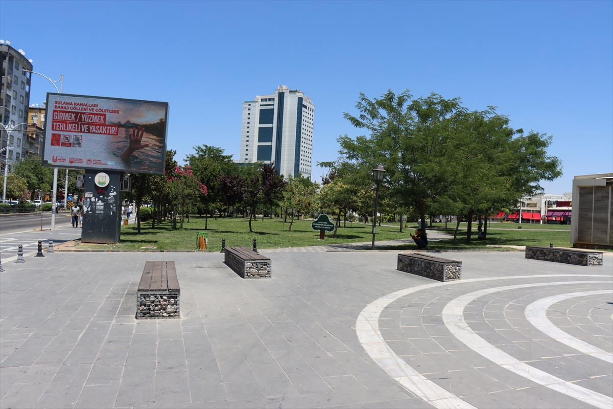 Şanlıurfa ve Gaziantep'te sıcak hava etkisini sürdürüyor