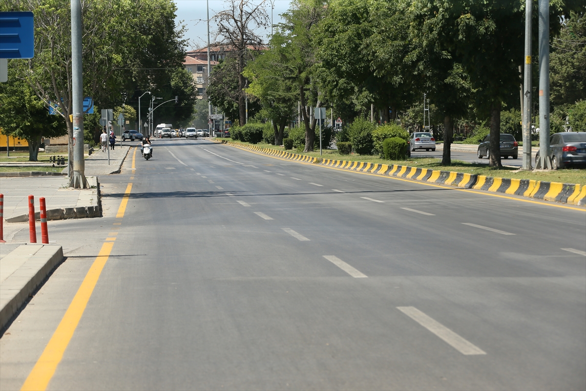 Şanlıurfa ve Gaziantep'te sıcak hava etkisini sürdürüyor