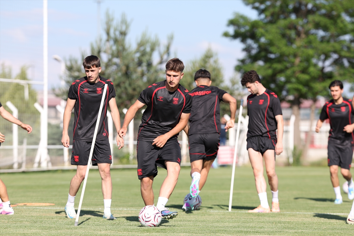 Sivasspor: Yeni sezona hazırlıklar sürüyor