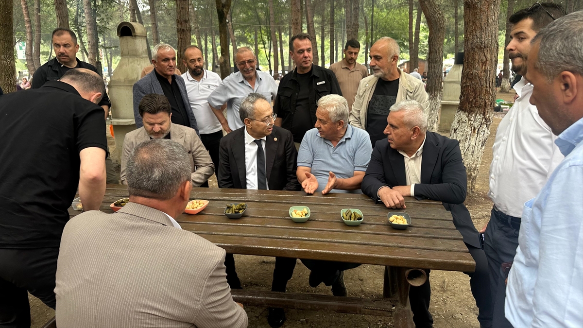 MHP'li Topsakal: Kavak'ta halkla buluştu