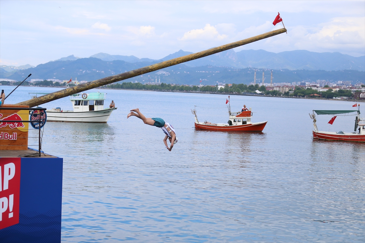 Red Bull "Yağlı Direk" etkinliği Ordu'da gerçekleştirildi