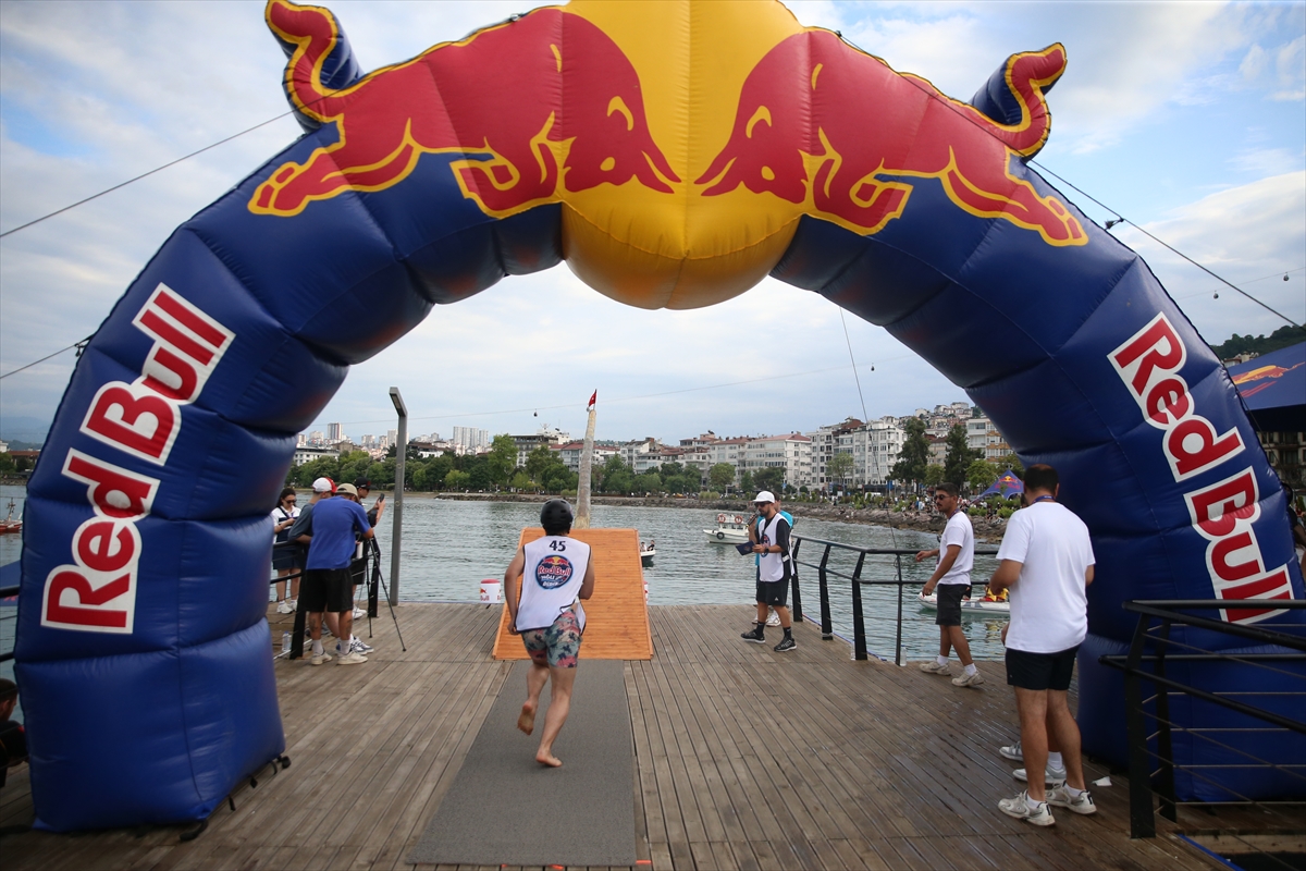 Red Bull "Yağlı Direk" etkinliği Ordu'da gerçekleştirildi