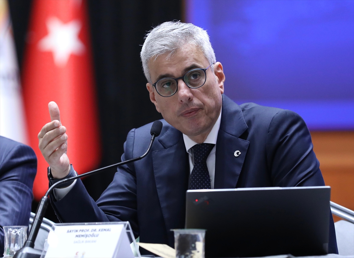 Sağlık Bakanı Memişoğlu, AK Parti Sağlıklı Türkiye Yüzyılı Teşkilat Toplantısı'na katıldı: