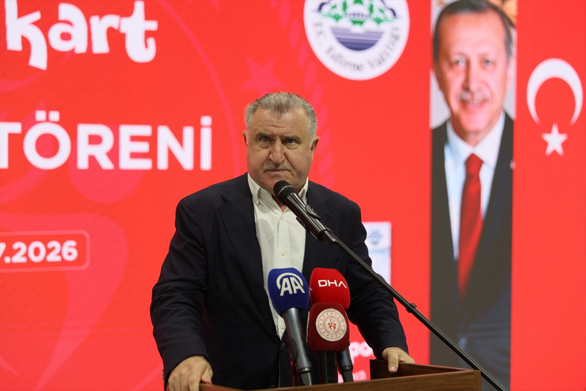 Gençlik ve Spor Bakanı Bak, Edirne Genç Kart ödül töreninde konuştu: