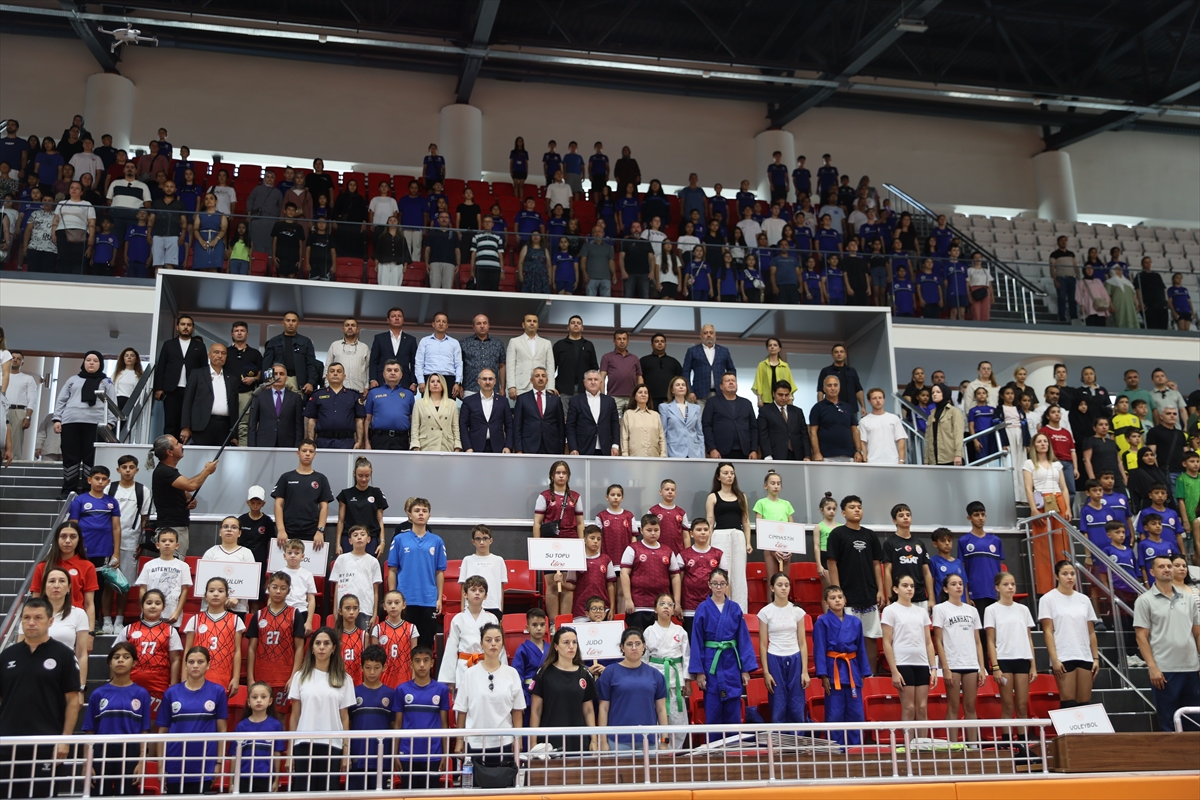 Gençlik ve Spor Bakanı Bak, Edirne Genç Kart ödül töreninde konuştu: