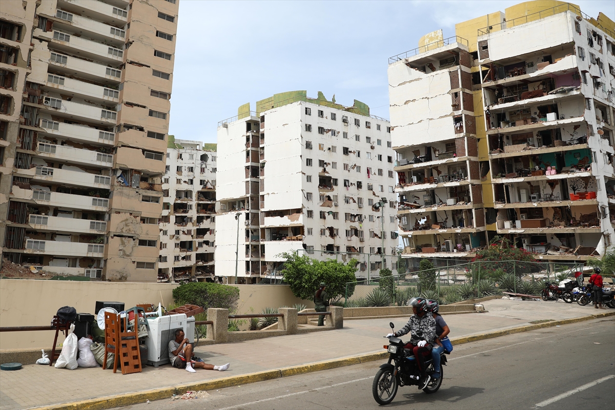 Venezuela depreminde can kaybı 3342'ye yükseldi