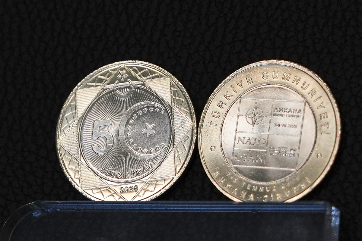 NATO Zirvesi anısına özel 5 lira basıldı