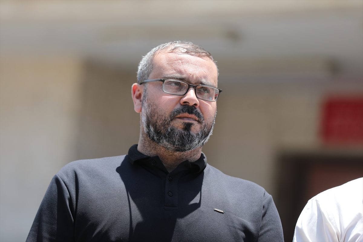 Gazze'de Yönetim Devri: Acil Durum Komitesi Başkanı İstifa Etti