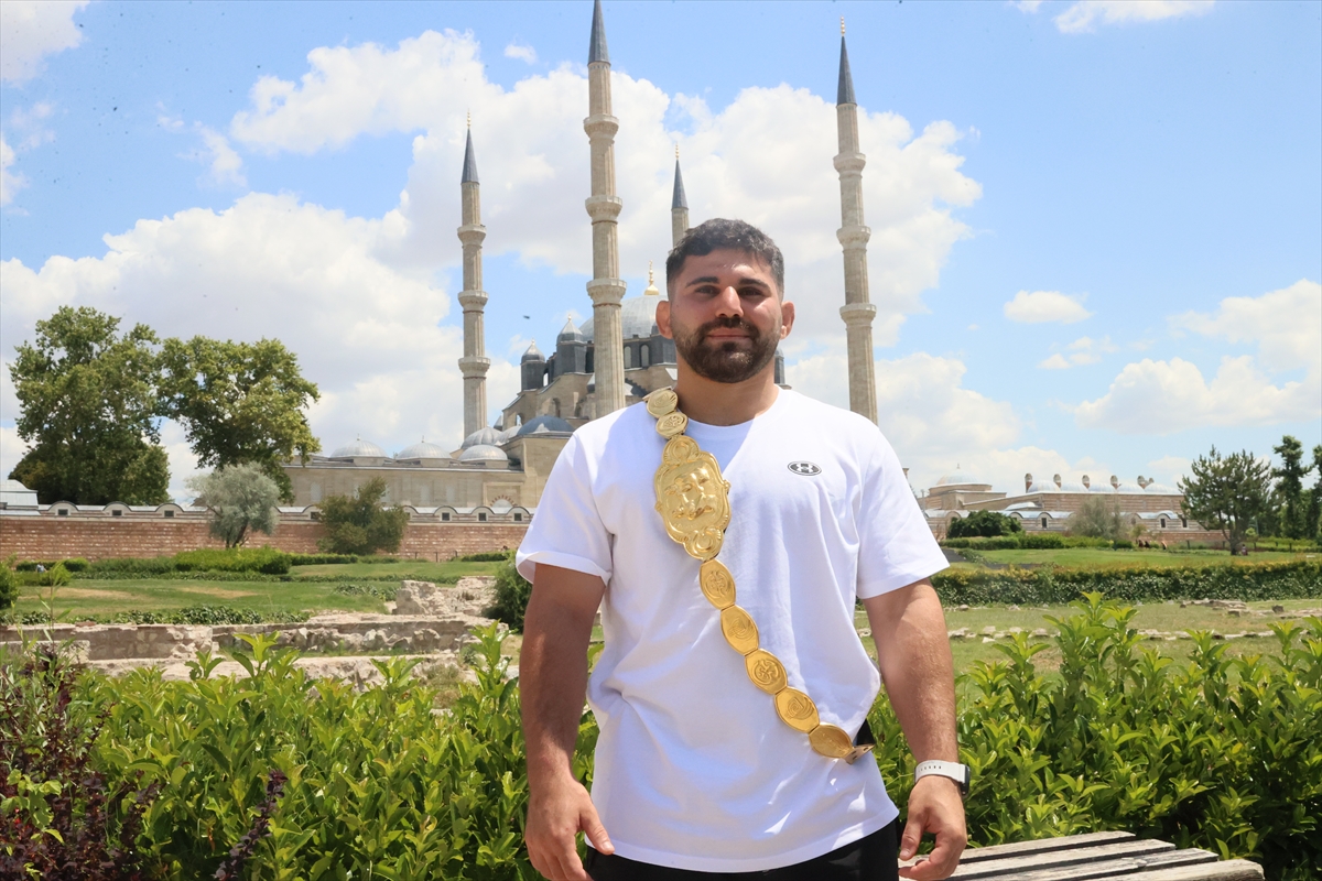 Taş: Çocukluk hayalim Kırkpınar başpehlivanlığı