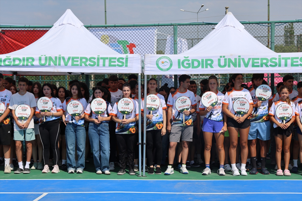 Iğdır'da 6. Kayısı Cup Tenis Turnuvası başladı