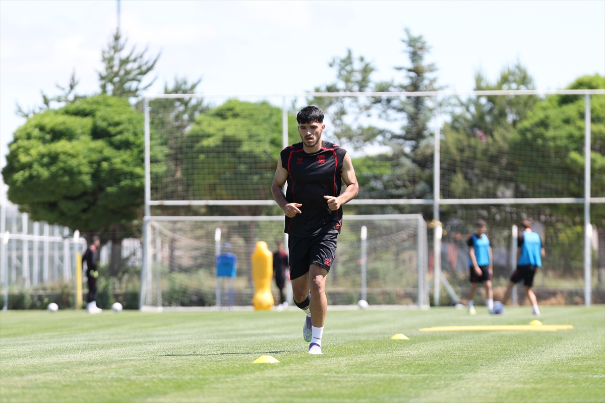 Sivasspor: Yeni sezon hazırlıkları sürüyor