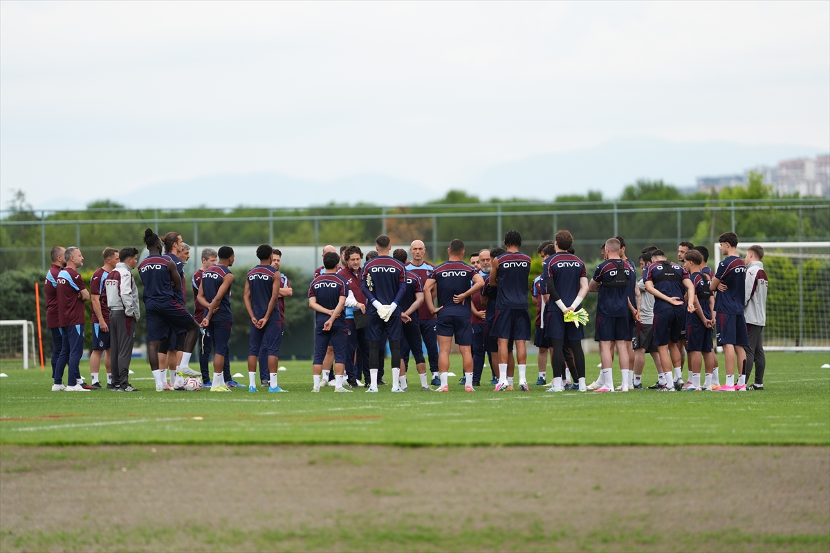 Trabzonspor: Yeni sezona ilk antrenmanla başladı