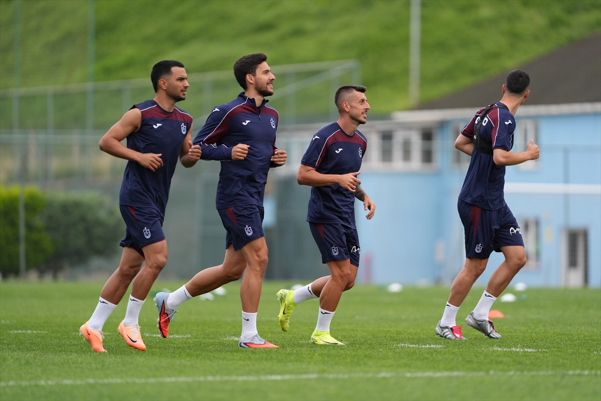 Trabzonspor: Yeni sezona ilk antrenmanla başladı