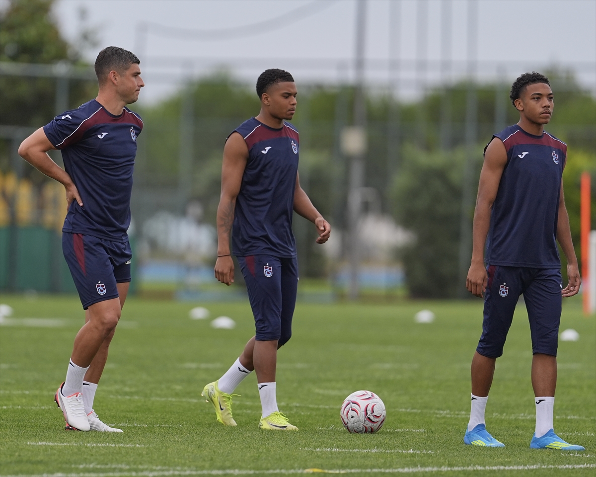 Trabzonspor: Yeni sezona ilk antrenmanla başladı