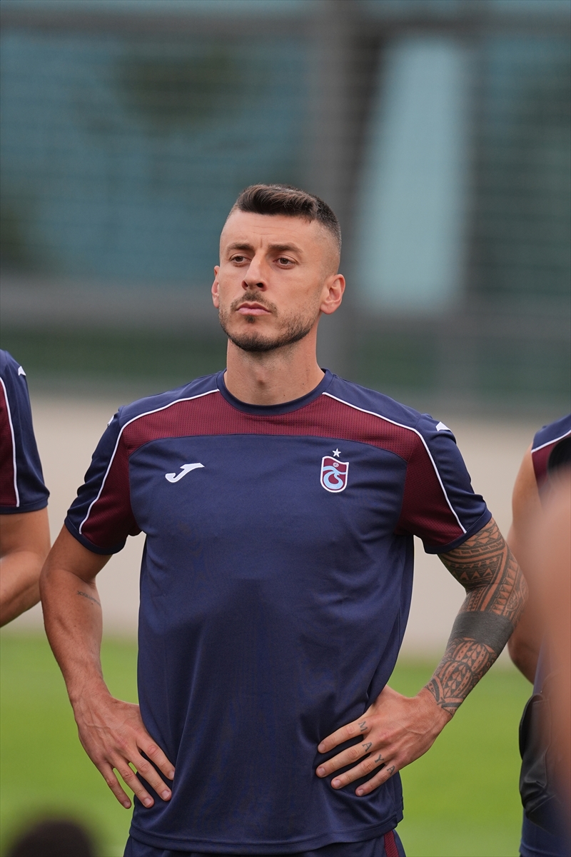 Trabzonspor: Yeni sezona ilk antrenmanla başladı