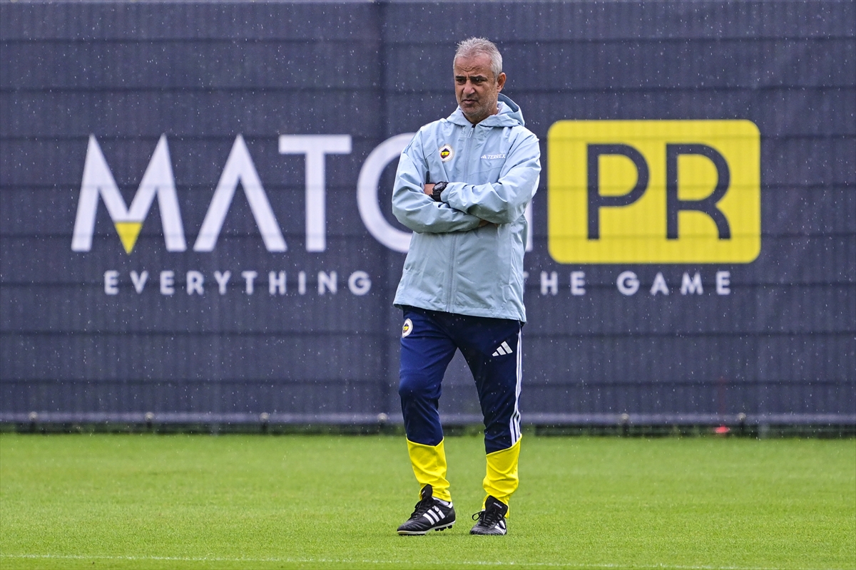 Fenerbahçe, yeni sezon hazırlıklarını sürdürdü