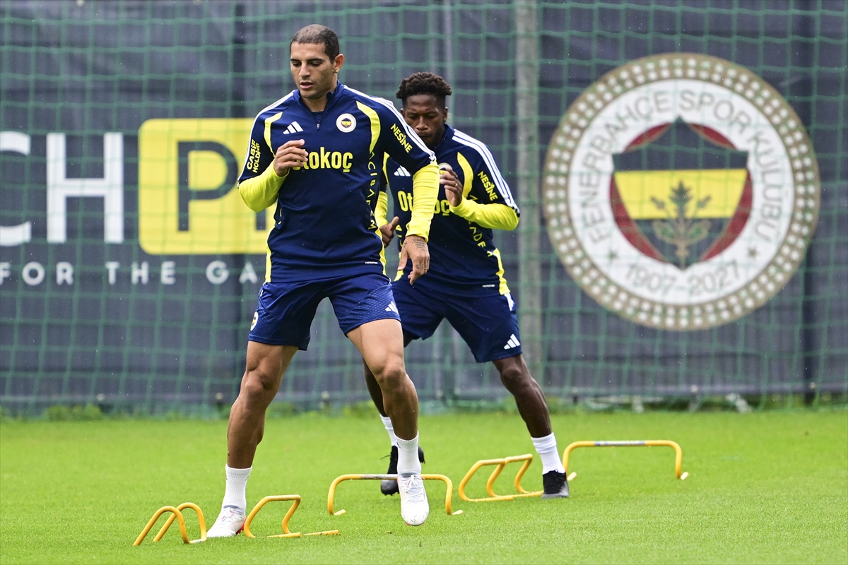 Fenerbahçe, yeni sezon hazırlıklarını sürdürdü