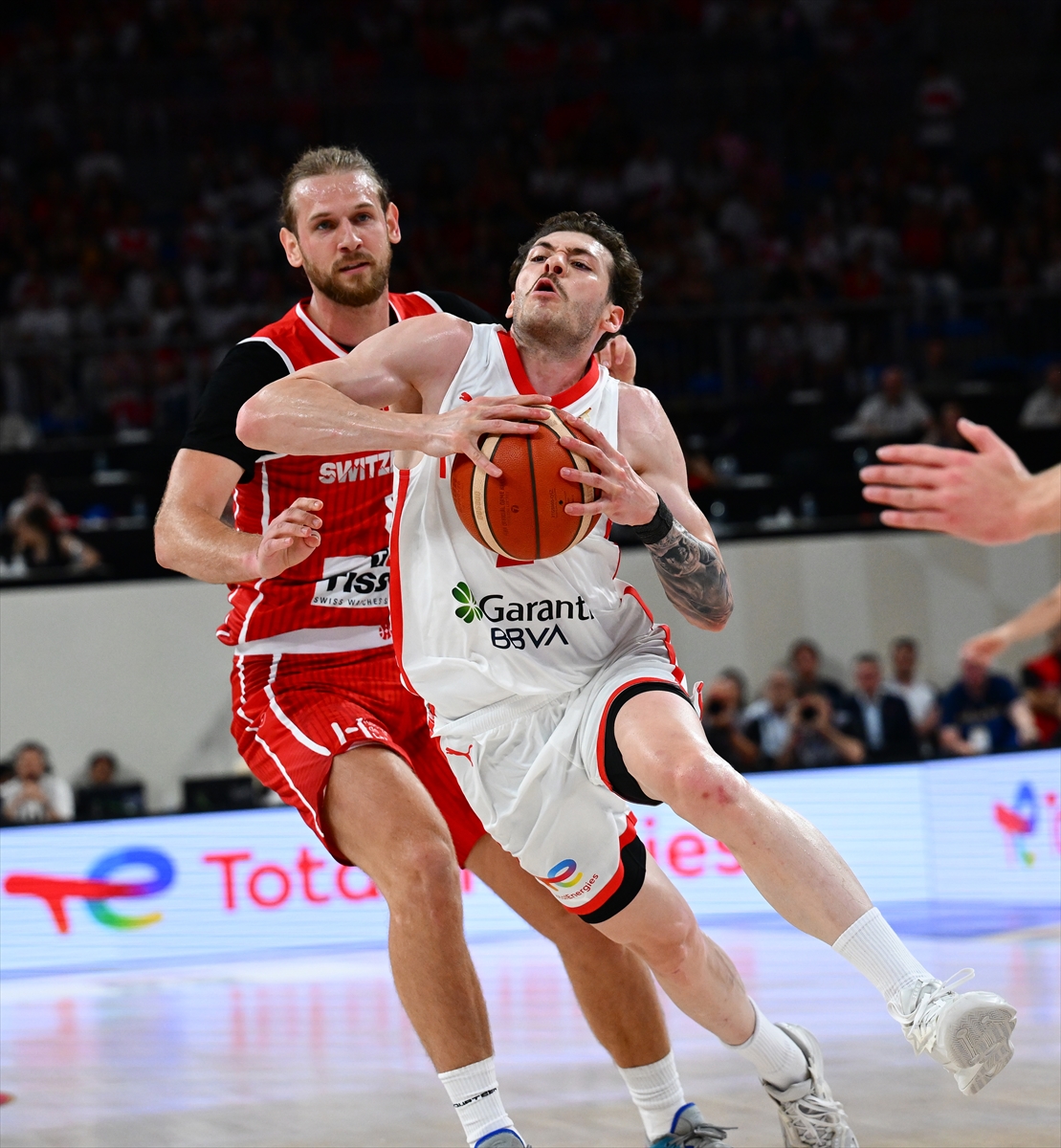 A Milli Takım: 95-72 İsviçre