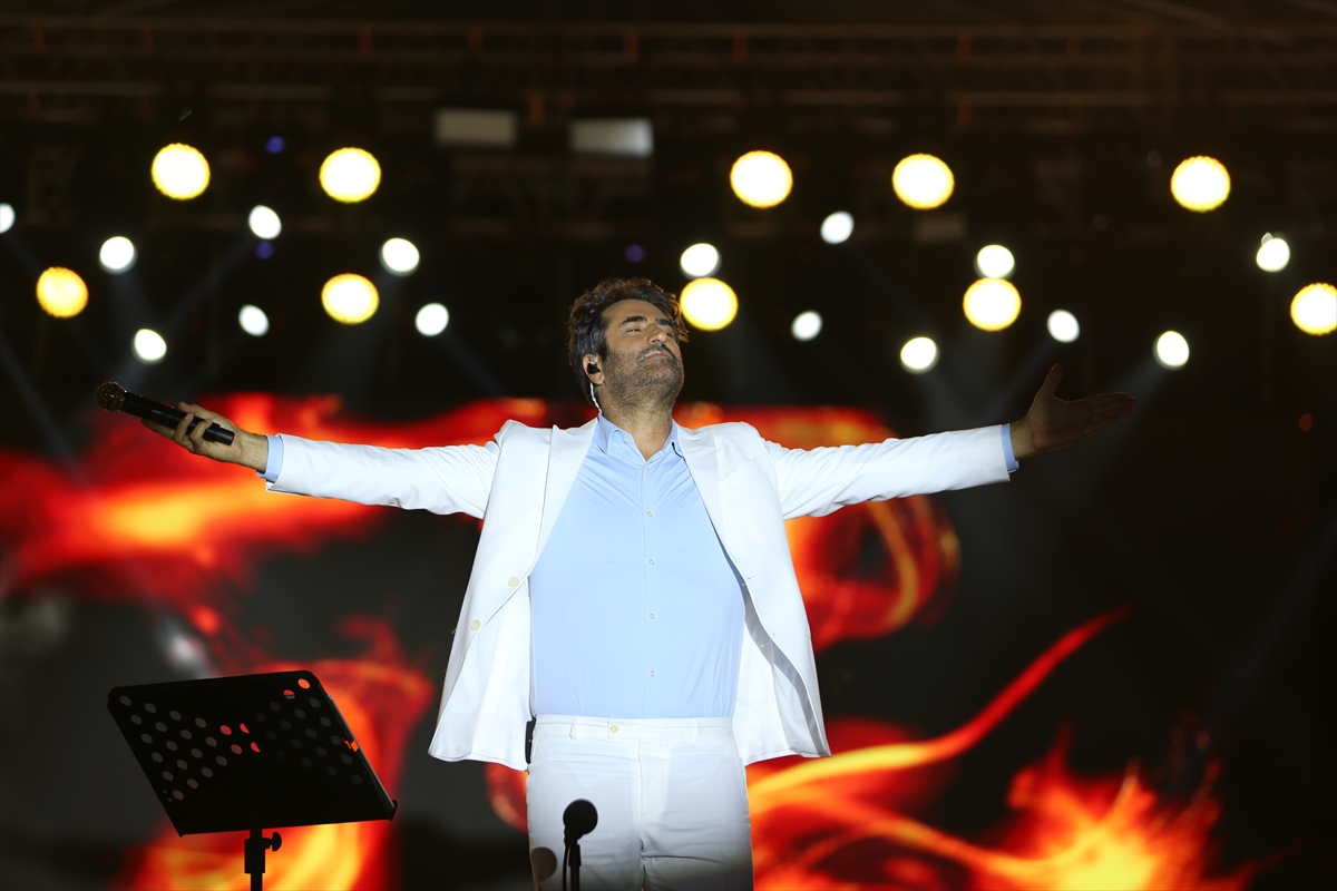 Hamaney için Tahran'da dev veda töreni
