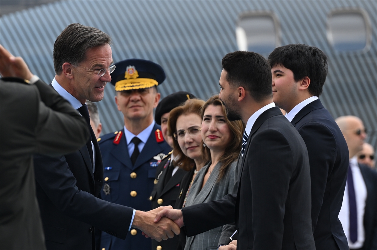 Rutte Ankara'ya geldi