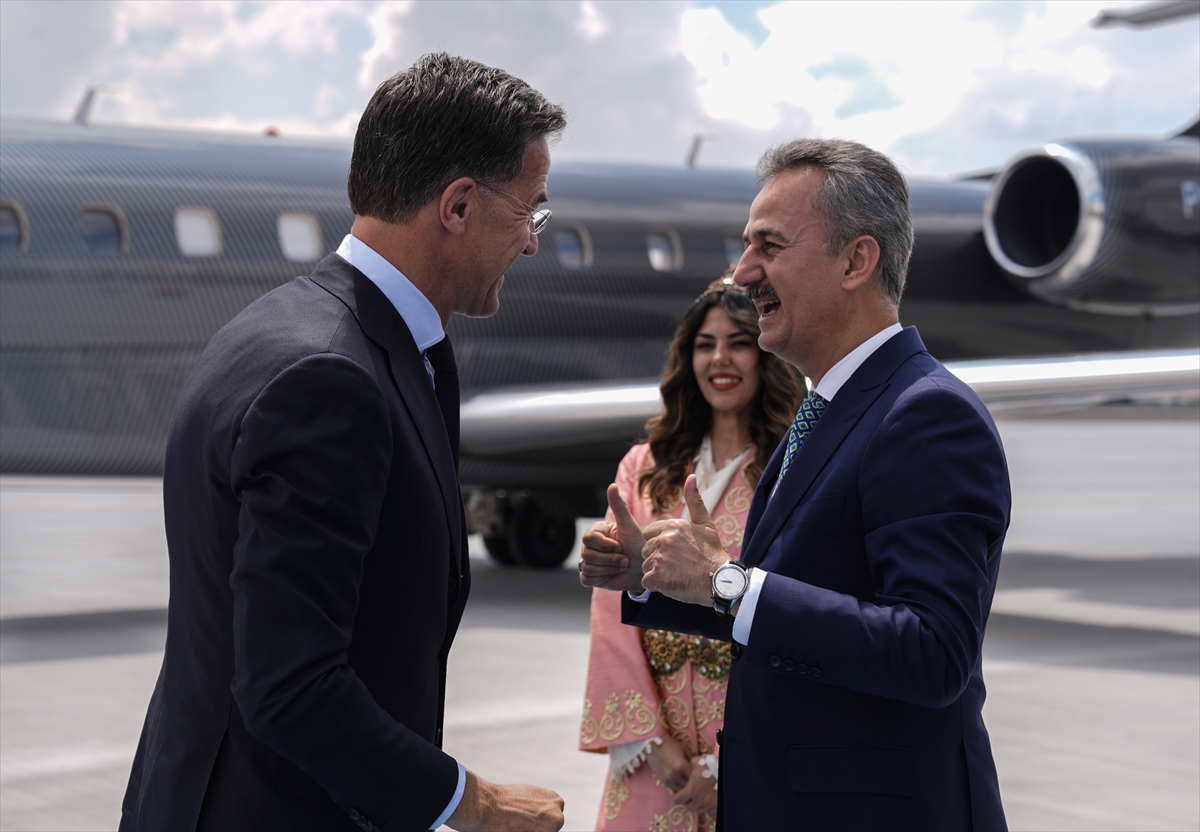 Rutte Ankara'ya geldi