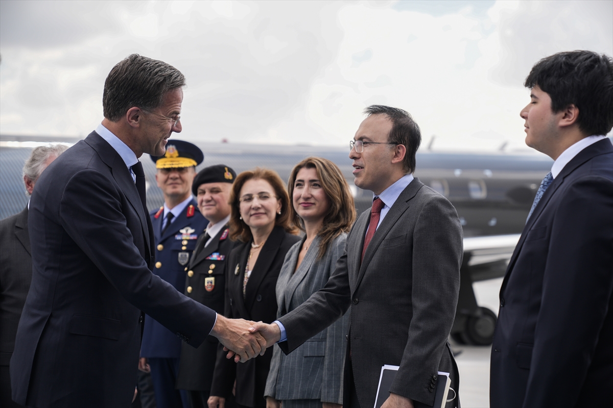 Rutte Ankara'ya geldi