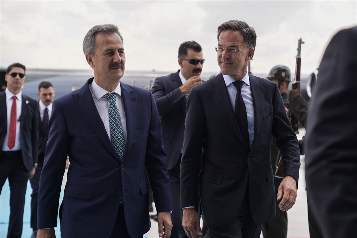 Rutte Ankara'ya geldi
