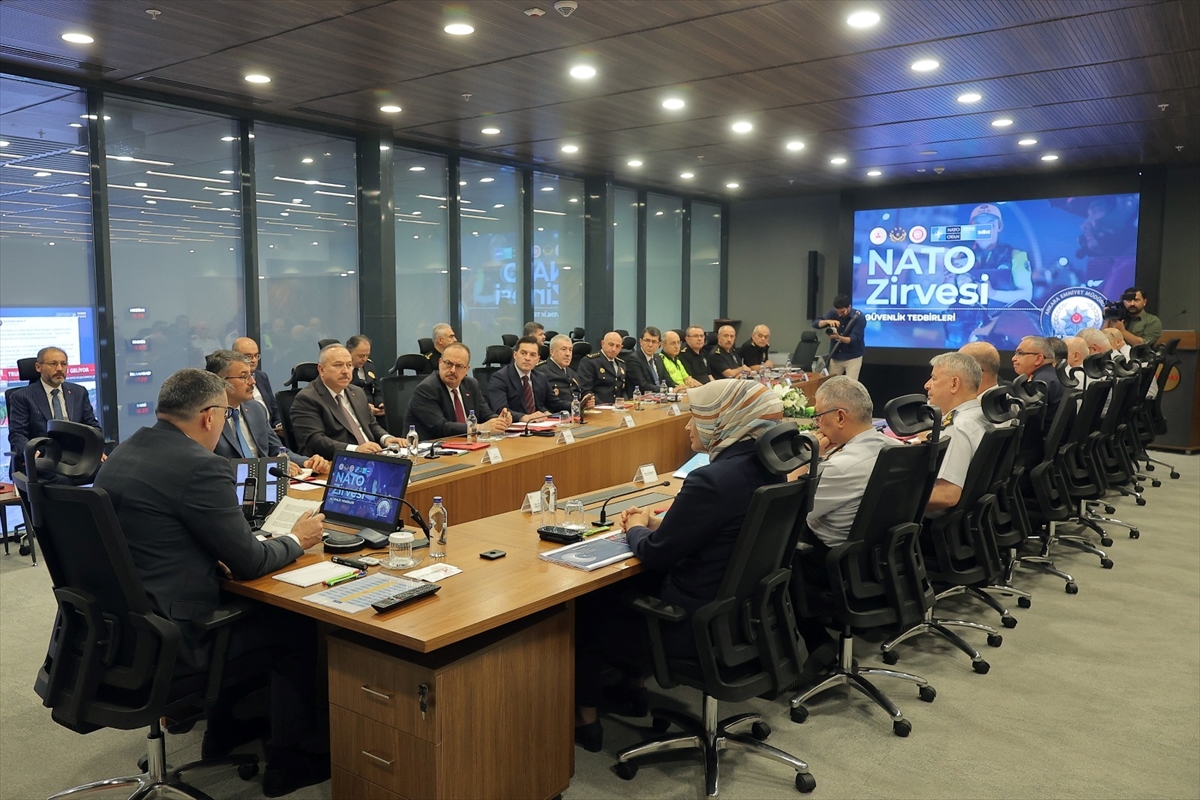 İçişleri Bakanlığı'nda NATO Zirvesi öncesinde güvenlik hazırlıkları ile alınan tedbirler değerlendirildi