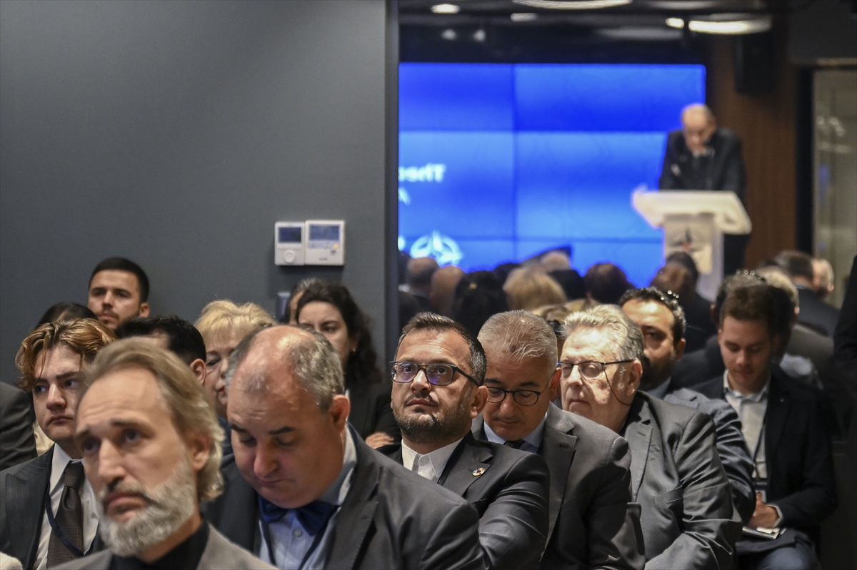 NATO Zirvesi Diyalogları: Güvenlik Baskı Altında