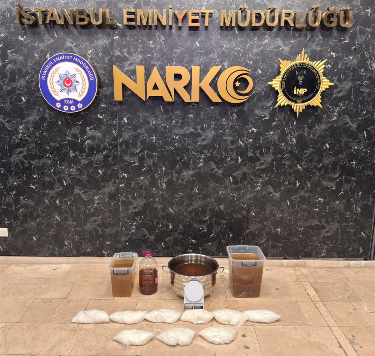 İstanbul'da 151 kg uyuşturucu ele geçirildi