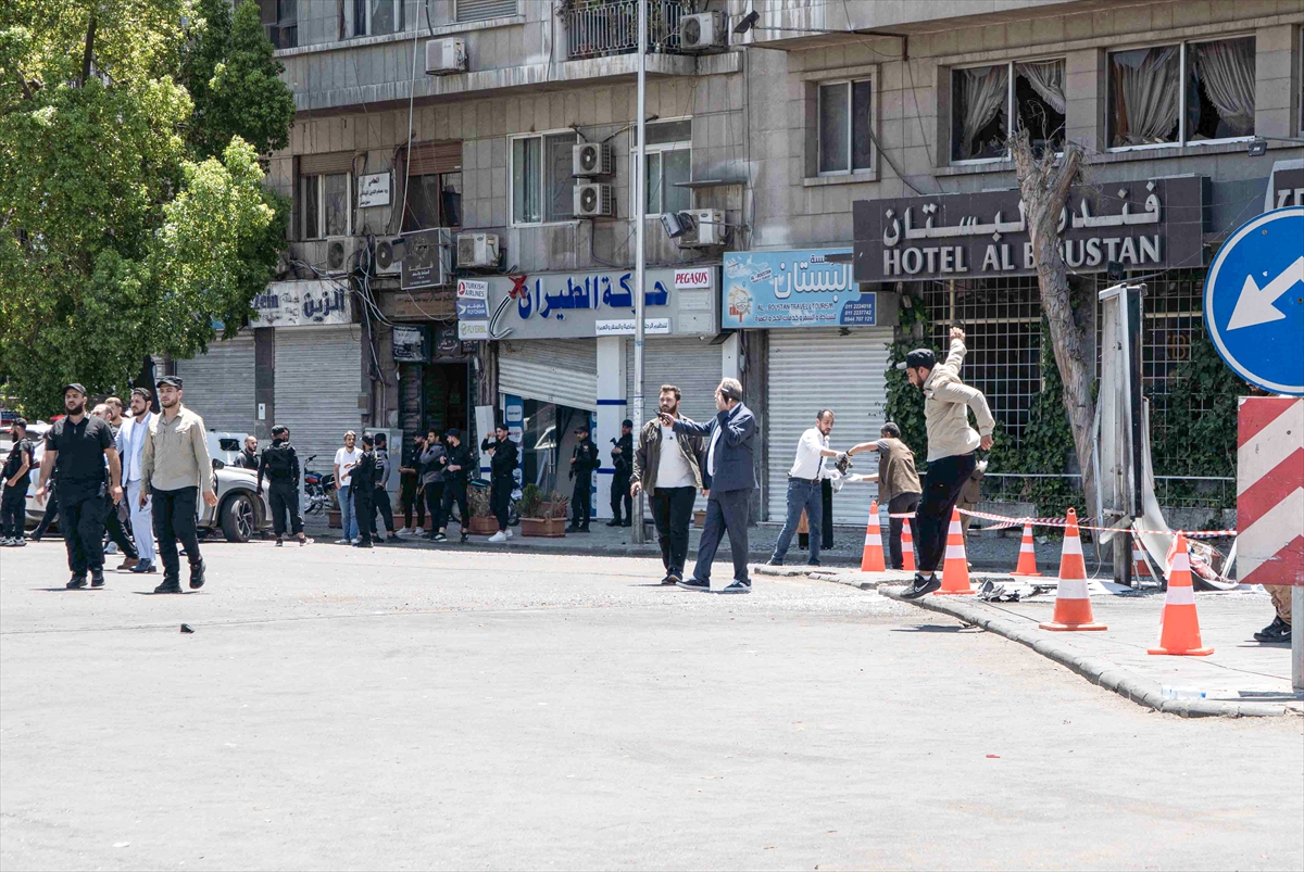 GÜNCELLEME - Suriye'nin başkenti Şam'da meydana gelen patlamalarda 18 kişi yaralandı
