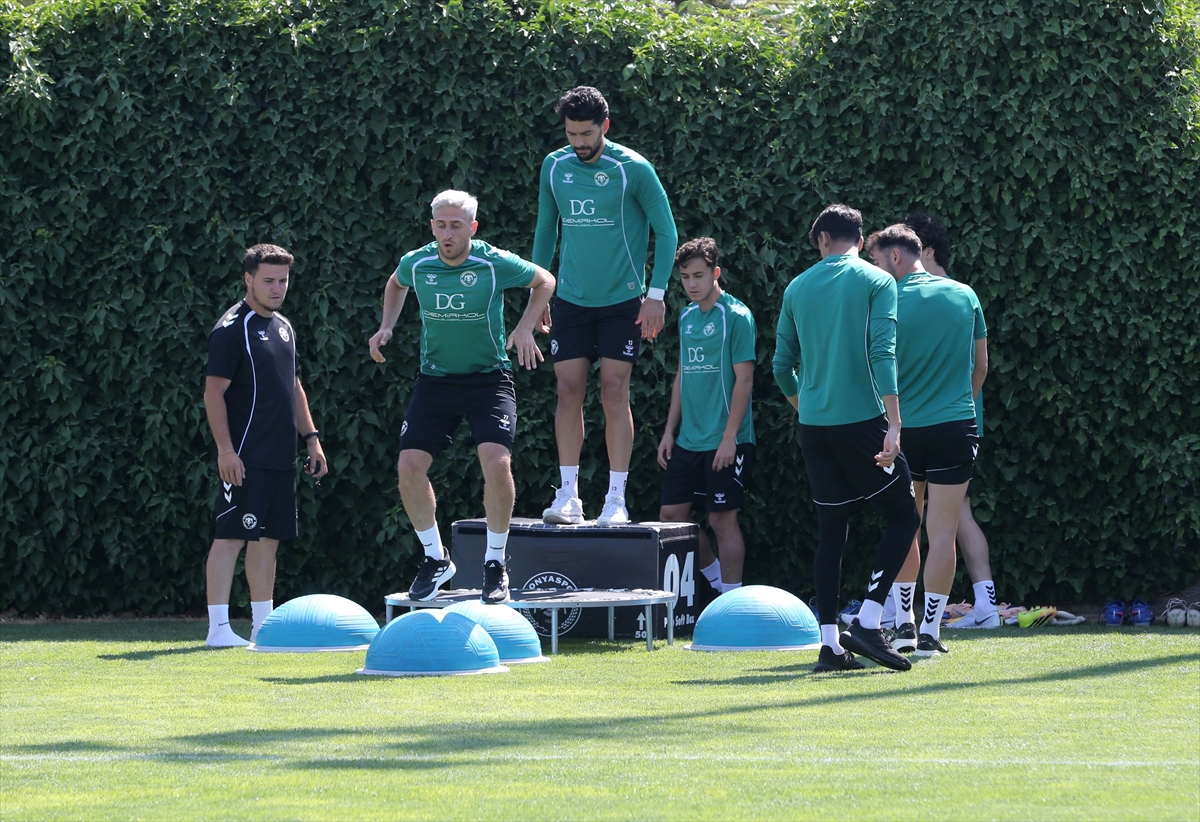 Konyaspor, kadrosunu 5 oyuncuyla güçlendirmek istiyor