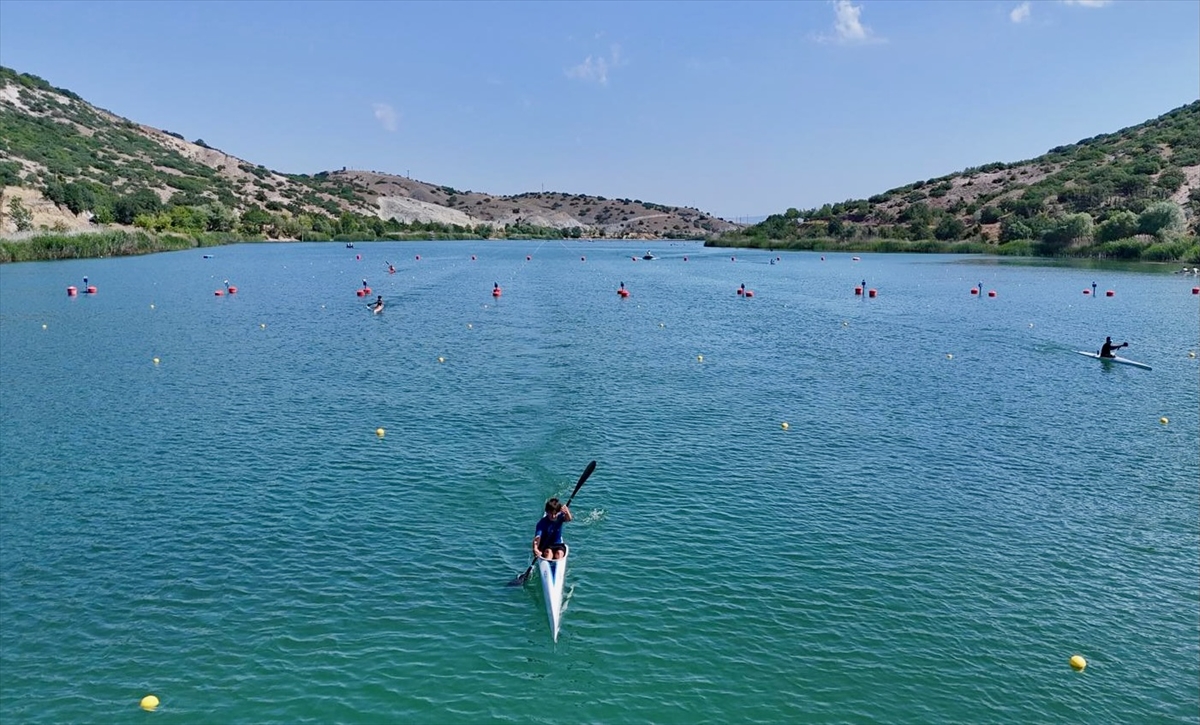 Eskişehir'de Kano Kupası Yarışları Başladı