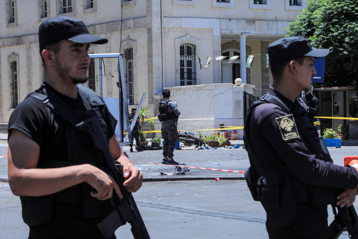 GÜNCELLEME - Suriye'nin başkenti Şam'da meydana gelen patlamalarda 18 kişi yaralandı