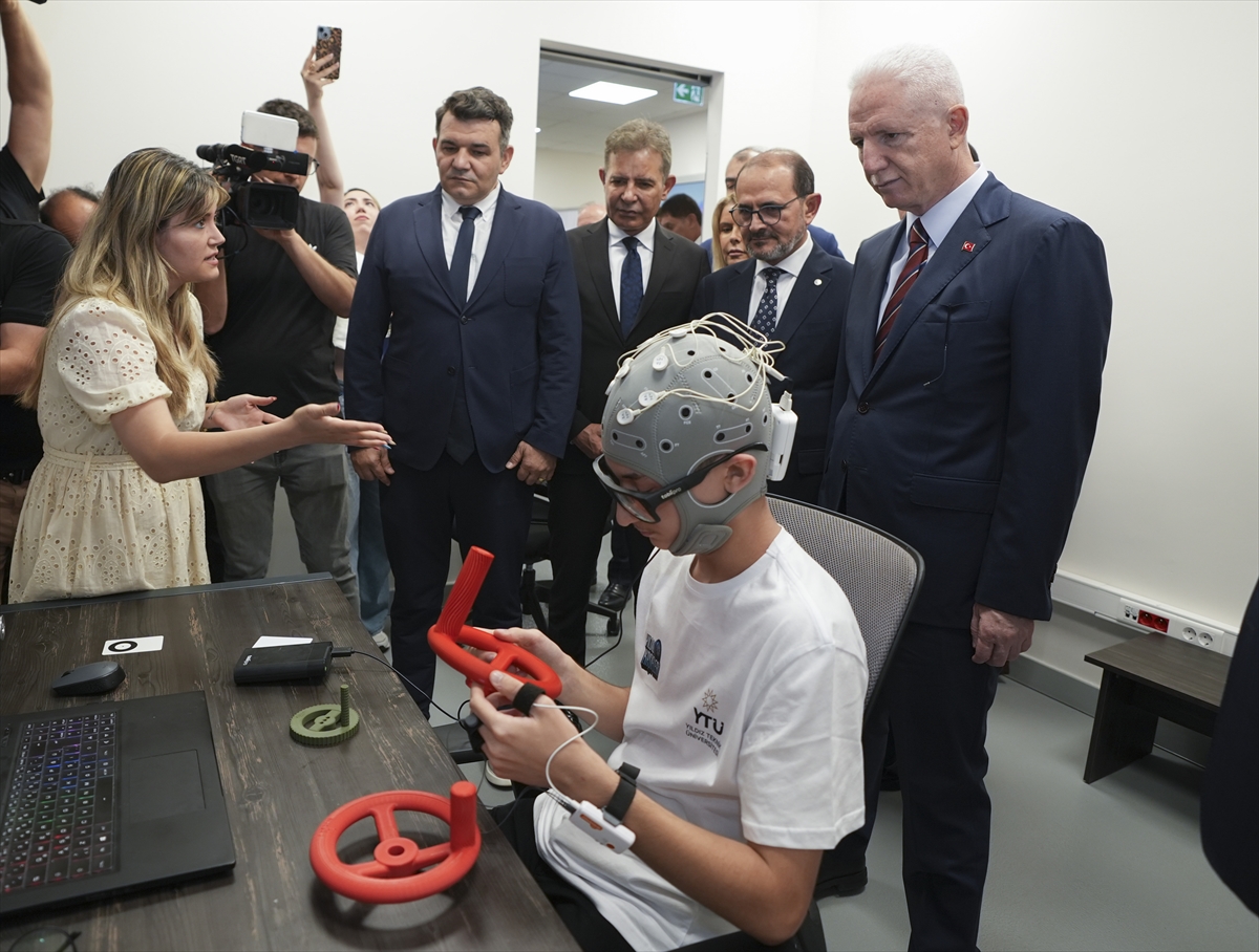 YTÜ'nün "Endüstriyel Tasarım ve Prototipleme Merkezi" tanıtıldı