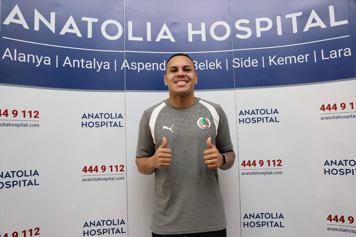 Corendon Alanyaspor: Sağlık kontrolleri tamamlandı