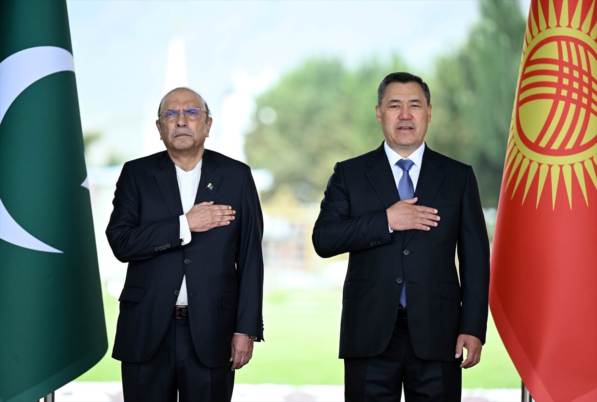 Kırgızistan ve Pakistan liderleri Çolpon-Ata'da buluştu