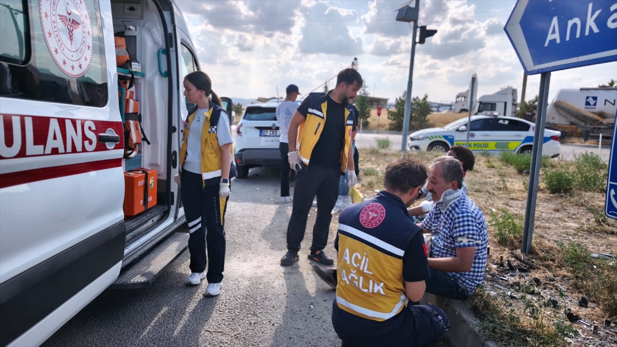 Kırıkkale'de trafik kazası: 6 yaralı