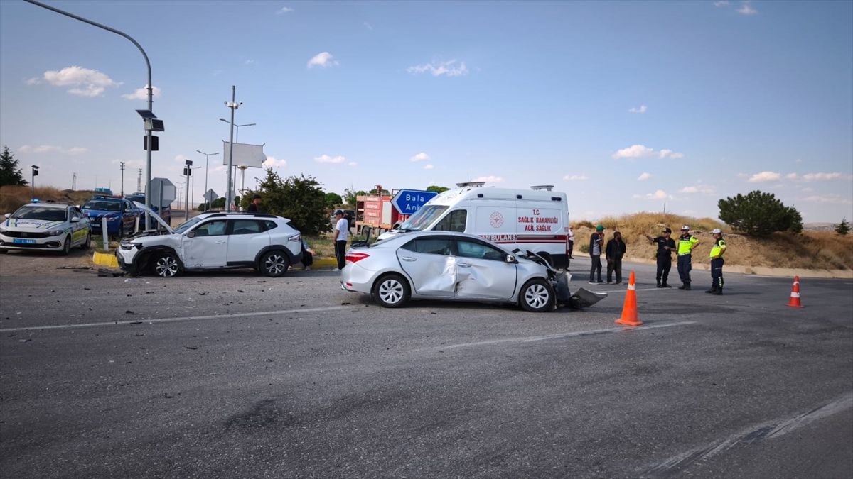 Kırıkkale'de trafik kazası: 6 yaralı