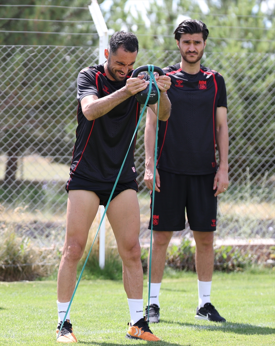 Sivasspor: Yeni sezona hazırlık sürüyor