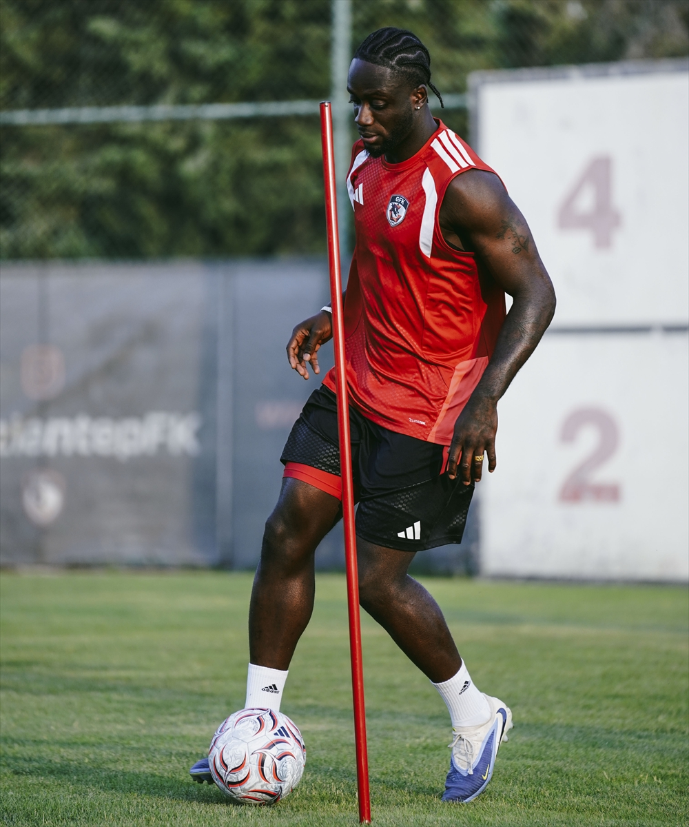 Gaziantep FK: Yeni sezona ilk antrenmanla başladı