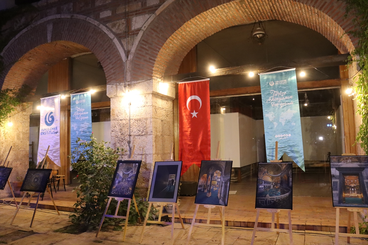 Üsküp'te Ayasofya sergisi açıldı