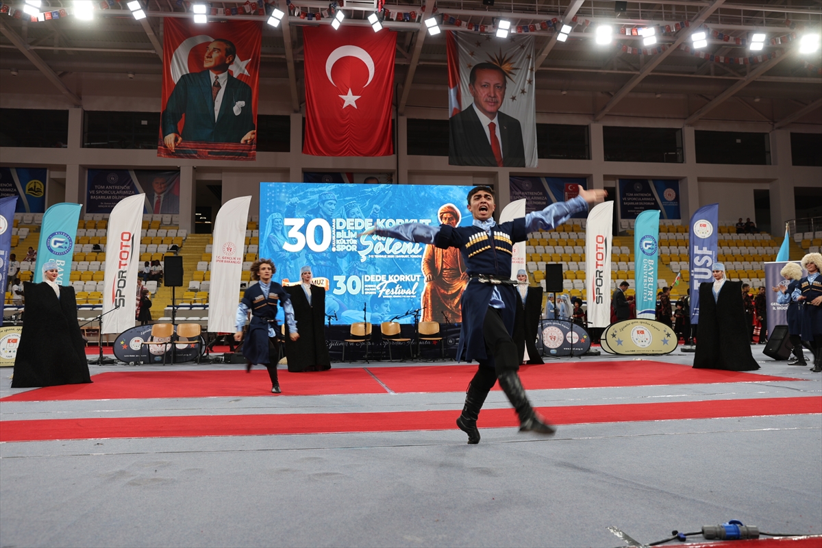 Bayburt Dede Korkut Şöleni başladı