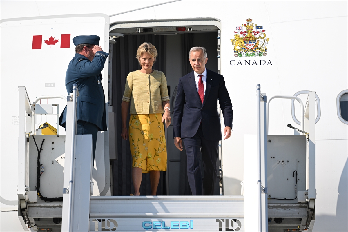 NATO ANKARA ZİRVESİ - Kanada Başbakanı Carney, Ankara'ya geldi