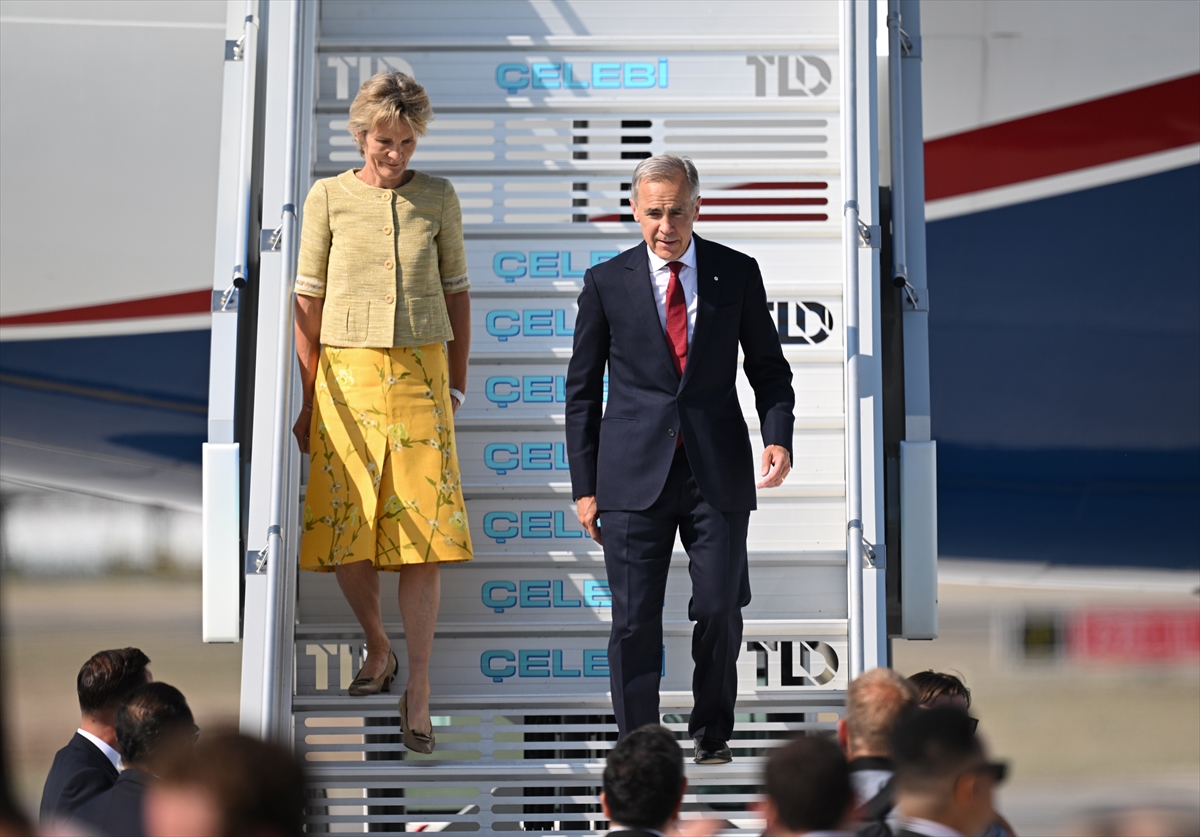 NATO ANKARA ZİRVESİ - Kanada Başbakanı Carney, Ankara'ya geldi