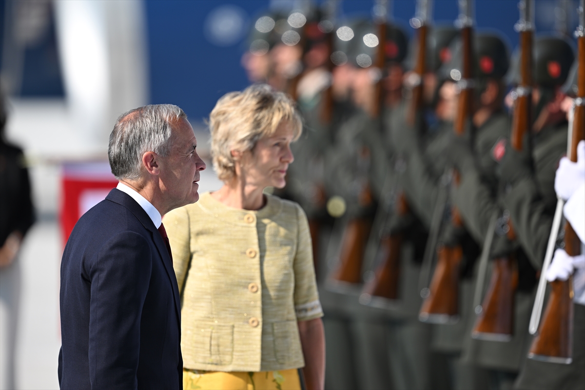 NATO ANKARA ZİRVESİ - Kanada Başbakanı Carney, Ankara'ya geldi