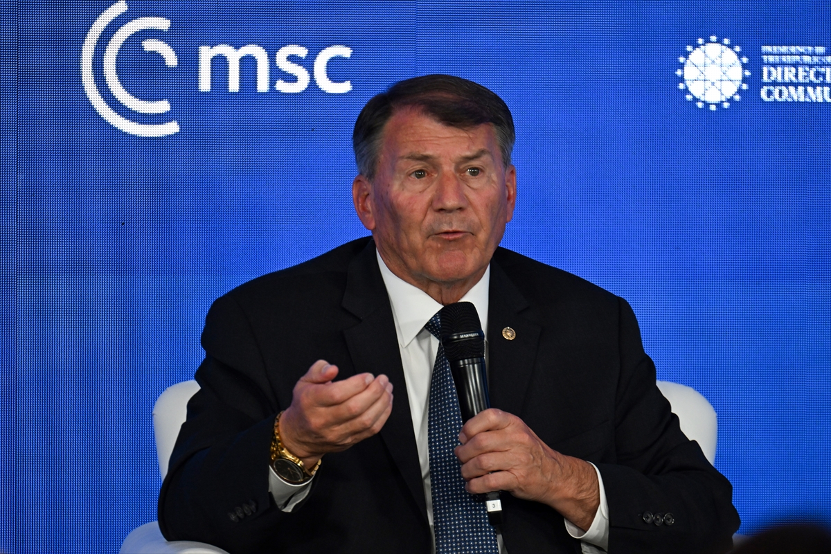 NATO Ankara Zirvesi bünyesinde "Zirveye Doğru" paneli düzenlendi