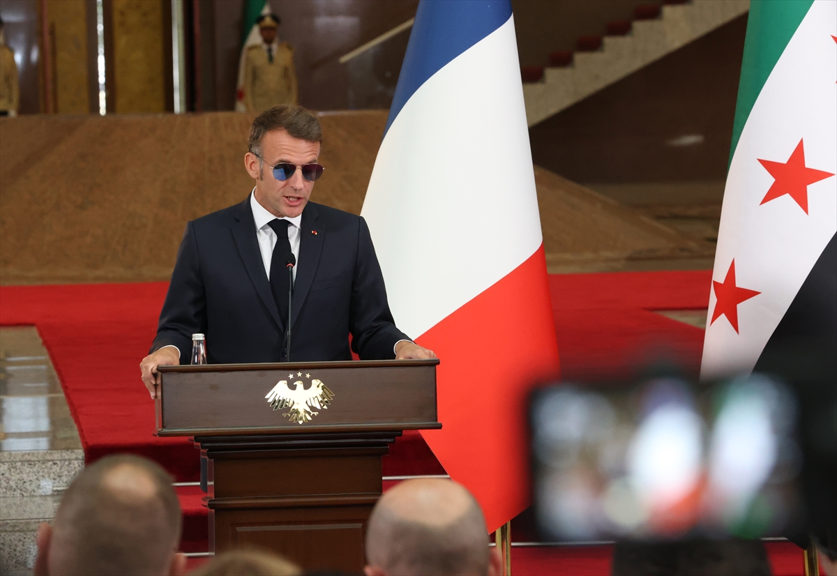Şara ve Macron: Suriye-Fransa ilişkilerinde yeni dönem