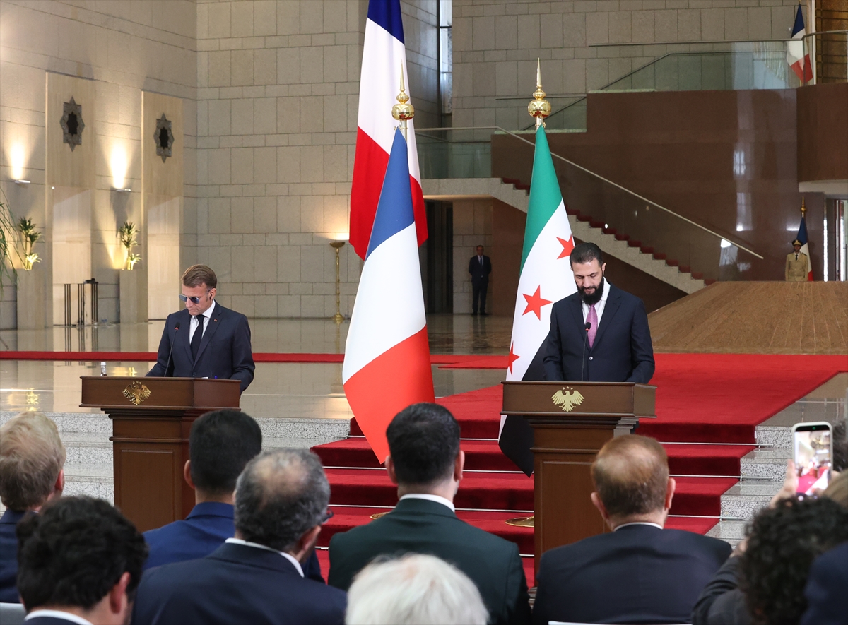 Şara ve Macron: Suriye-Fransa ilişkilerinde yeni dönem